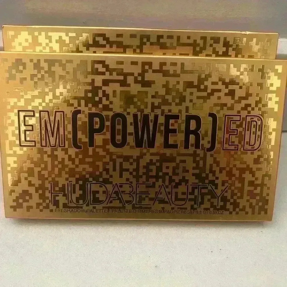 Huda Beauty Empowered palette - Picture 2 of 6